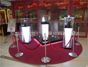 供應(yīng)精品展柜 箱包陳列的專業(yè)選擇